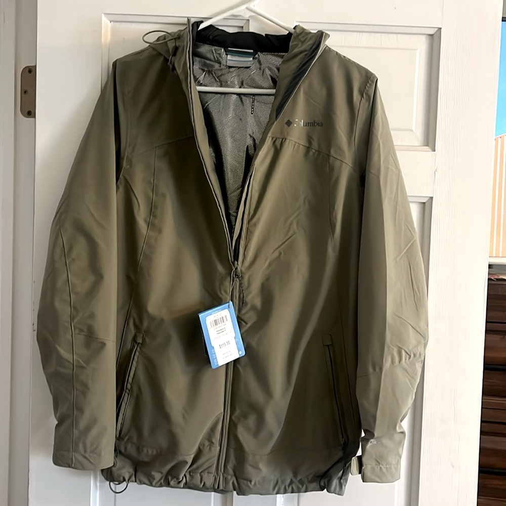 NWT women’s size small Columbia omni-heat jacket.